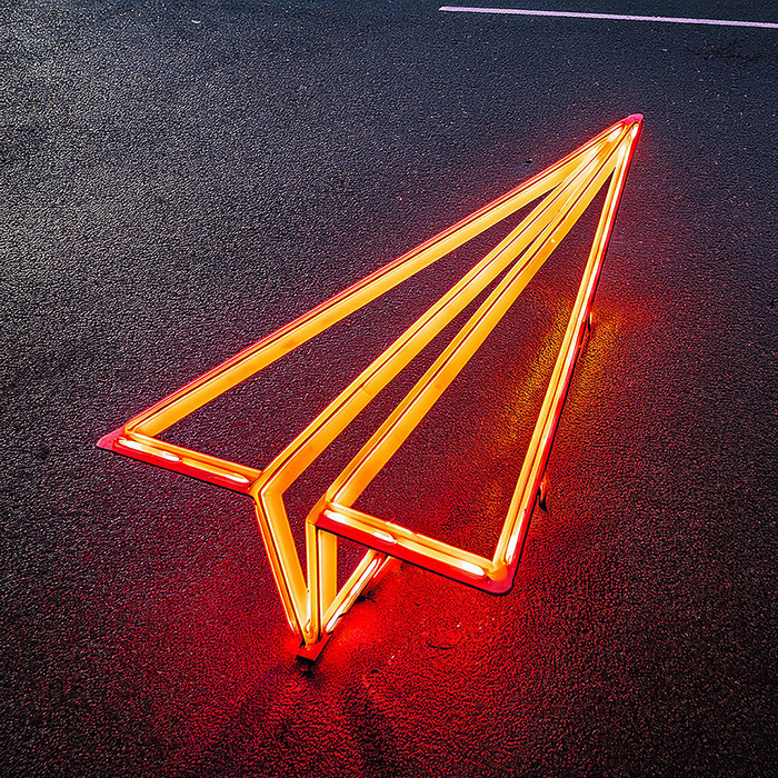 paperplane in neon